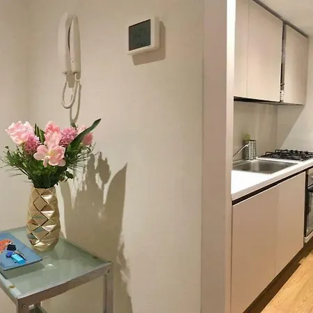 Joivy 1Br Apt In Isola With Stunning View To Bosco Verticale Milan Exterior photo