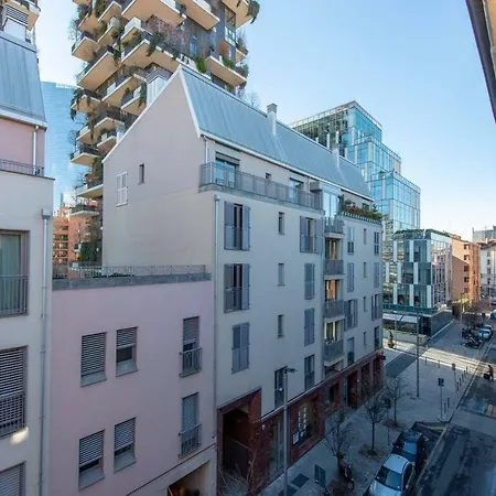Joivy 1Br Apt In Isola With Stunning View To Bosco Verticale Milan Exterior photo