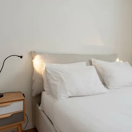 Joivy 1Br Apt In Isola With Stunning View To Bosco Verticale Milan Exterior photo