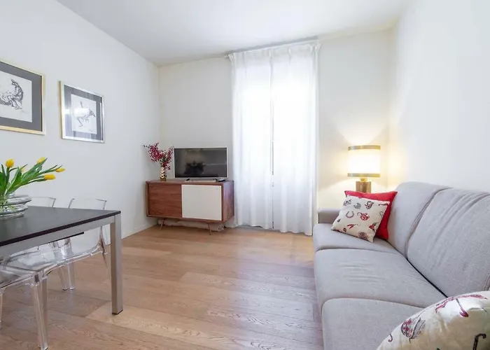 Joivy 1Br Apt In Isola With Stunning View To Bosco Verticale