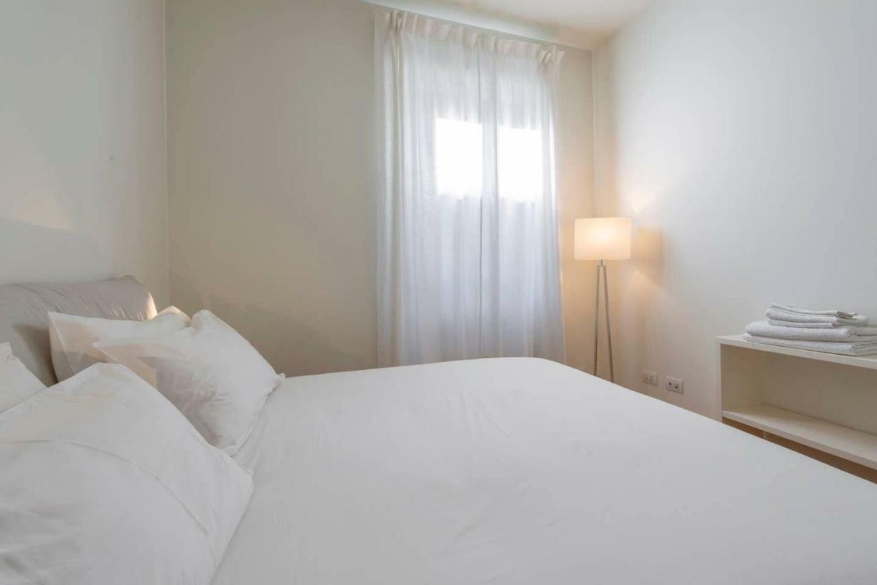 Joivy 1br In Isola With Stunning View To Bosco Verticale Milán