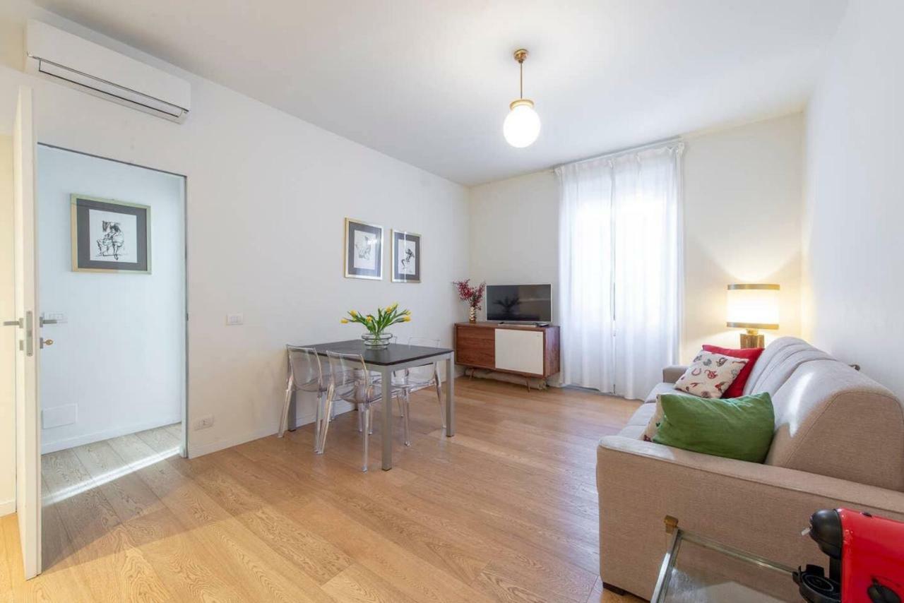 Joivy 1br In Isola With Stunning View To Bosco Verticale * Milán